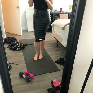Fake leather skirt